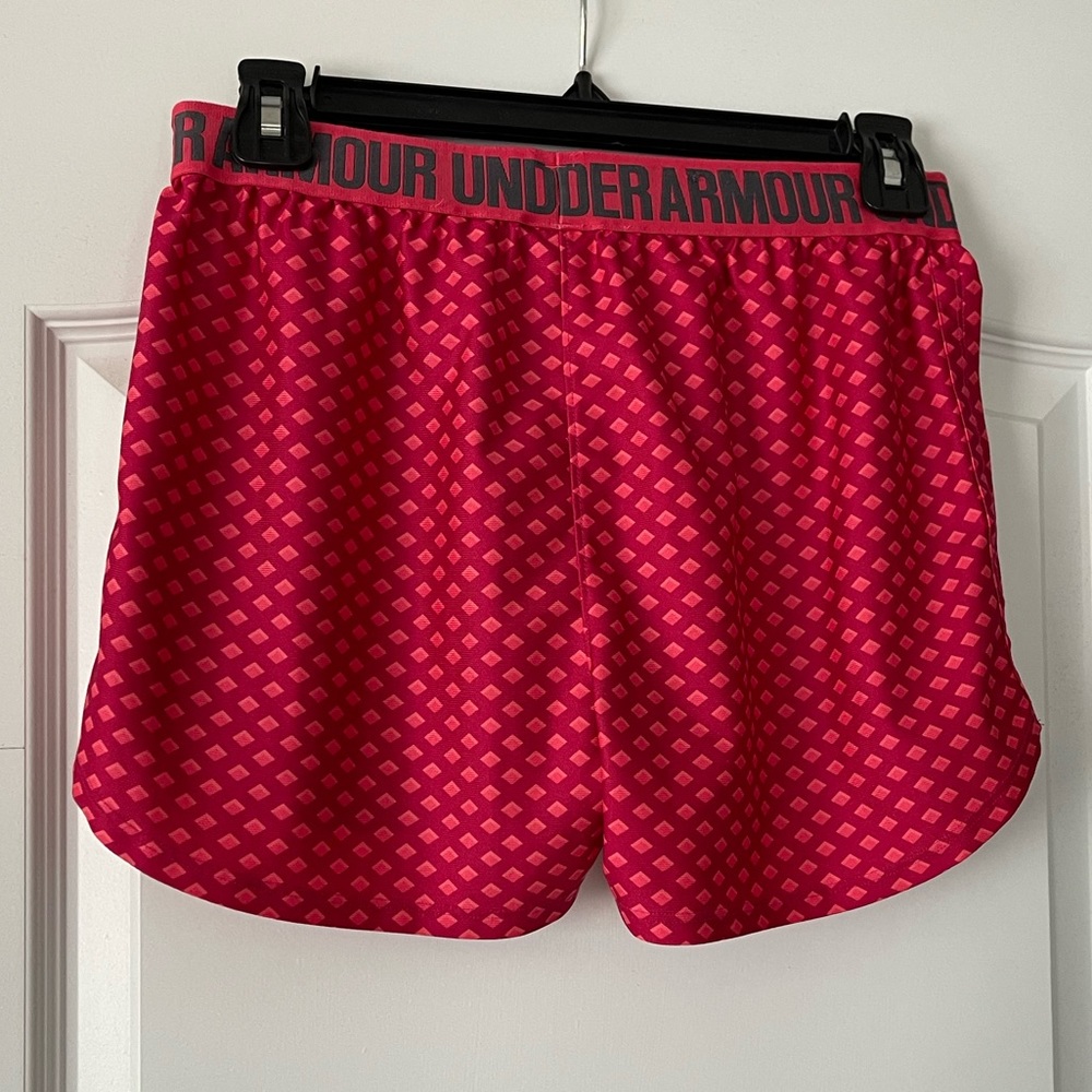 UNDER ARMOR RED PRINT RUNNING SHORTS - Picture 2 of 7